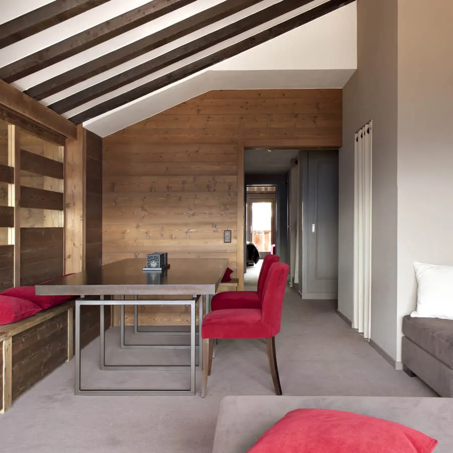 Penthouse top floor with panoramic Combin mountain views, Verbier